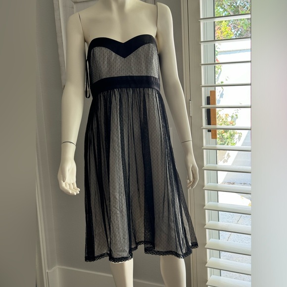 White House Black market Dresses & Skirts - Prom Dress Strapless lace overlay Dress Size 12 New